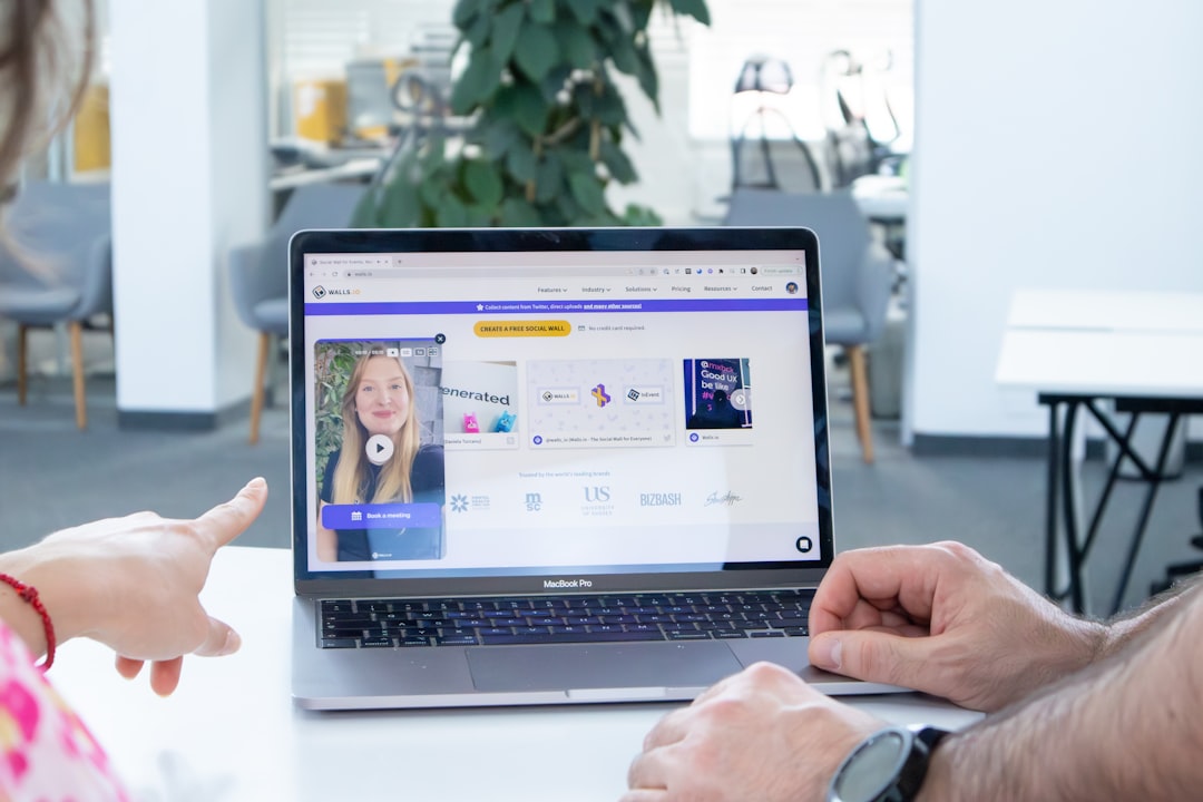 découvrez notre plateforme d'engagement client performante pour renforcer la relation avec vos clients, augmenter la fidélité et optimiser l'expérience utilisateur.