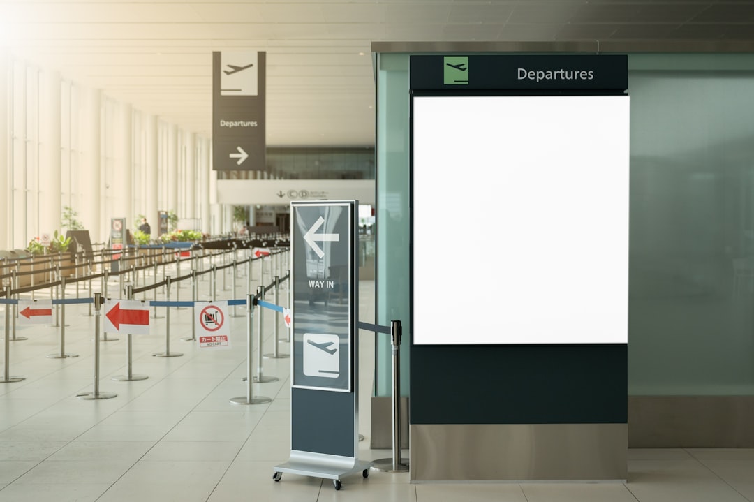 gérez efficacement vos affichages numériques avec notre solution de gestion de signalétique digitale, optimisant la communication visuelle et l'expérience client.