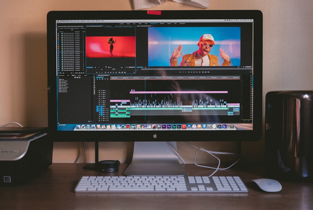 découvrez nos services professionnels de création vidéo pour dynamiser votre communication et captiver votre audience.