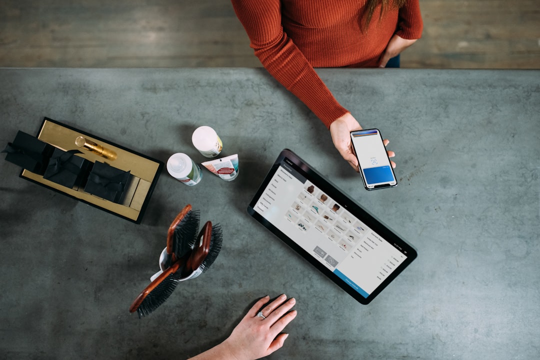 découvrez comment optimiser l'expérience client pour fidéliser vos clients et améliorer la satisfaction grâce à des stratégies innovantes et personnalisées.